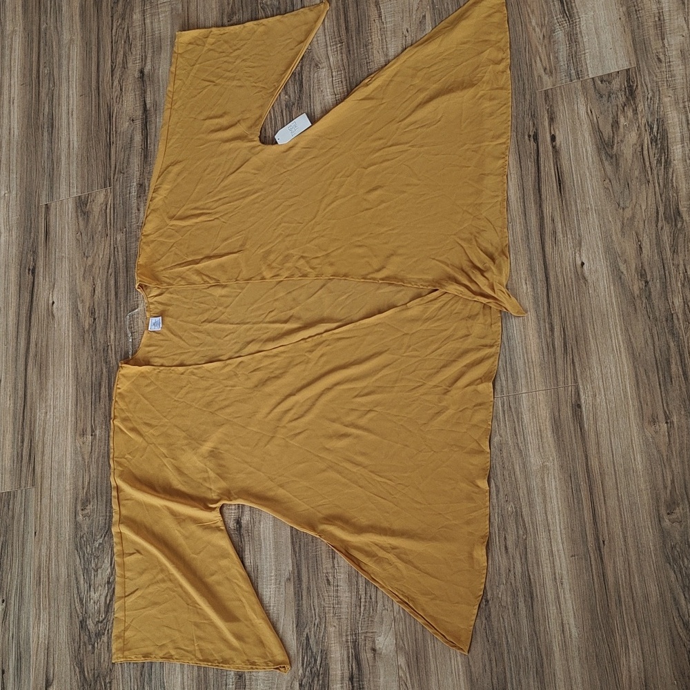 NWT Mustard kimono style open wrap